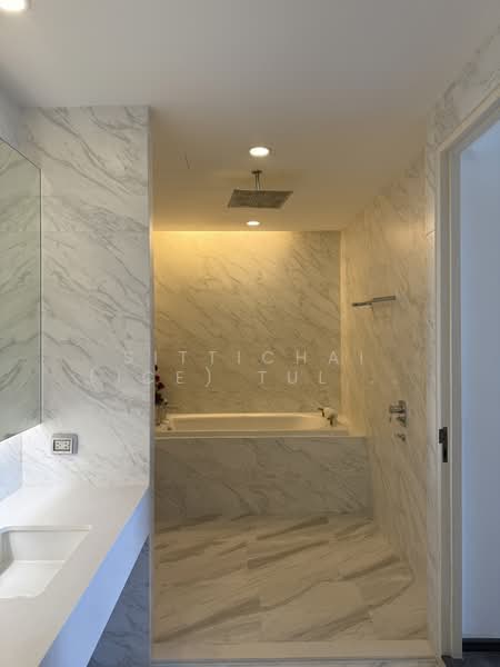 The Pillar Sukhumvit 71, Bangkok, 27 Soi Phattanawert 12, Phra Kanong Nua, Watthana, Bangkok, 2 Bedrooms, 110 sqm, Condo For Sale, by Sittichai (Ice) Tulyanon, 500202235 - DDproperty.com