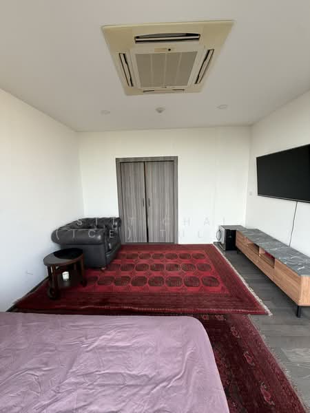 The Pillar Sukhumvit 71, Bangkok, 27 Soi Phattanawert 12, Phra Kanong Nua, Watthana, Bangkok, 2 Bedrooms, 110 sqm, Condo For Sale, by Sittichai (Ice) Tulyanon, 500202235 - DDproperty.com