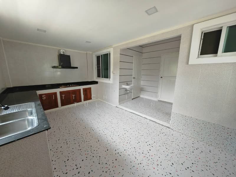 Anaville Suvarnabhumi, Bangkok, Chalong Krung Road, Lam Pla Tiew, Lat Krabang, Bangkok, 4 Bedrooms, 203 sqm, Single Detached House For Sale, by Sittichai (Ice) Tulyanon, 500202242 - DDproperty.com