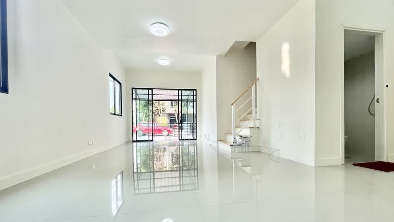 The Connect Watcharaphon-Phoemsin, Bangkok, Permsin Road, Khlong Tanon, Sai Mai, Bangkok, 3 Bedrooms, 100 sqm, Townhouse For Sale, by Sittichai (Ice) Tulyanon, 500202243 - DDproperty.com
