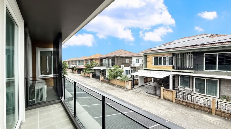 Golden Town Onnut-Pattanakarn, Bangkok, 199 Soi On Nut 65 Yeak 14, Prawet, Prawet, Bangkok, 4 Bedrooms, 200 sqm, Townhouse For Sale, by Sittichai (Ice) Tulyanon, 500202247 - DDproperty.com