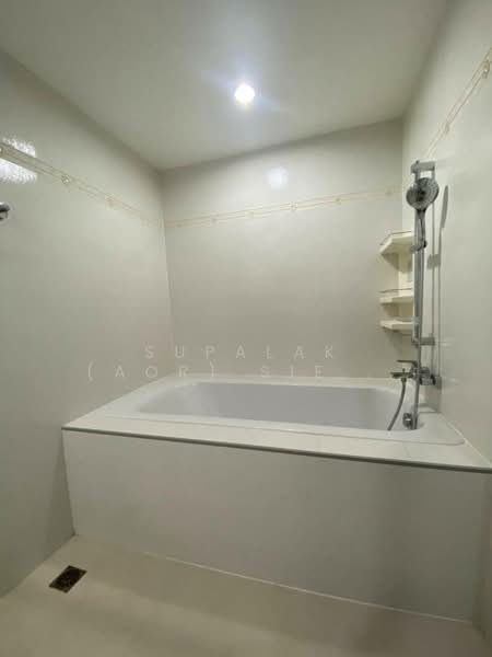 The Lakes, Bangkok, 123 Ratchadaphisek Road, Khlong Toei, Bangkok, 2 Bedrooms, 103 sqm, Condo For Rent, by Sittichai (Ice) Tulyanon, 500202256 - DDproperty.com