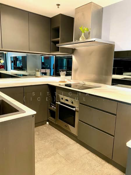 Sukhumvit Suite, Bangkok, 19 Soi Sukhumvit 13, Khlongtoei Nua, Watthana, Bangkok, 2 Bedrooms, 123 sqm, Condo For Rent, by Sittichai (Ice) Tulyanon, 500202259 - DDproperty.com