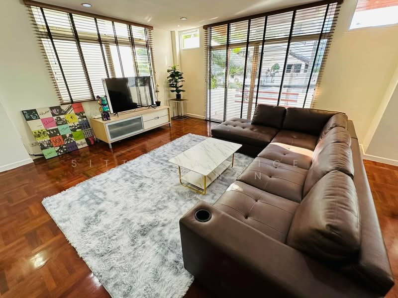 Single House 5 Bedrooms near Emporium, Terminal 2, bangkok, Khlong Tan Nua, Watthana, Bangkok, 5 Bedrooms, 400 sqm, Single Detached House For Rent, by Sittichai (Ice) Tulyanon, 500202307 - DDproperty.com