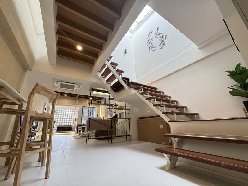 Khlongtan Nivet, Bangkok, 20 Soi Pridi Banomyong 42, Khlong Tan Nua, Watthana, Bangkok, 2 Bedrooms, 170 sqm, Townhouse For Sale, by Sittichai (Ice) Tulyanon, 500202309 - DDproperty.com