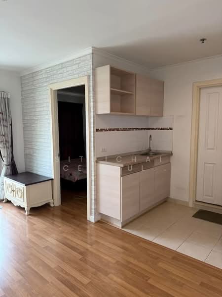Lumpini Place Ratchayothin, Bangkok, 1484 Phahonyothin Road, Chan Kasem, Chatuchak, Bangkok, 1 Bedroom, 30 sqm, Condo For Sale, by Sittichai (Ice) Tulyanon, 500202323 - DDproperty.com