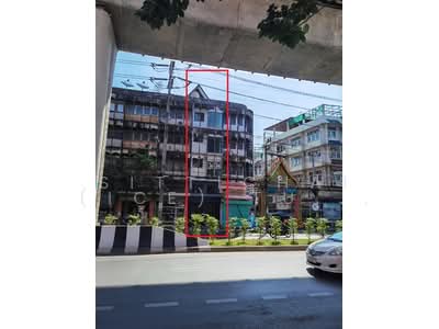 ขาย - ตึกแถวปรับปรุงใหม่สไตล์ลอฟท์ เหมาะสำหรับปล่อยเช่า, กรุงเทพ