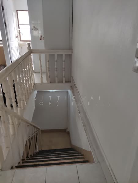 Ekkamai Townhouse 7 minutes walk to Ekkamai/Phra Khanon BTS, Bangkok, Phra Kanong Nua, Watthana, Bangkok, 3 Bedrooms, 200 sqm, Townhouse For Sale, by Sittichai (Ice) Tulyanon, 500202346 - DDproperty.com