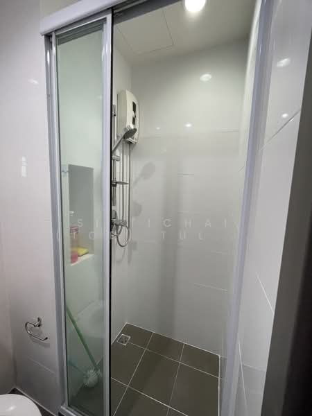 The Base Park East Sukhumvit 77, Bangkok, 99 Soi Pridi Banomyong 2, Phra Kanong Nua, Watthana, Bangkok, Studio, 26 sqm, Condo For Sale, by Sittichai (Ice) Tulyanon, 500202349 - DDproperty.com