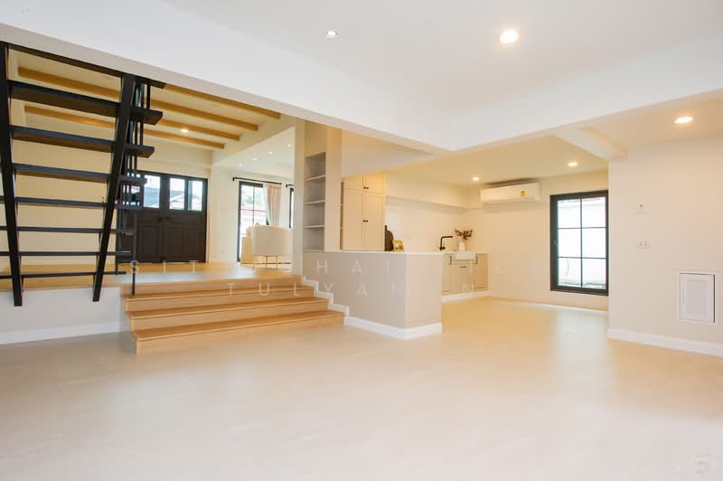 4 Bedrooms House for Rent Near Suan Luang, Bangkok, Suan Luang, Suan Luang, Bangkok, 5 Bedrooms, 300 sqm, Single Detached House For Rent, by Sittichai (Ice) Tulyanon, 500202363 - DDproperty.com