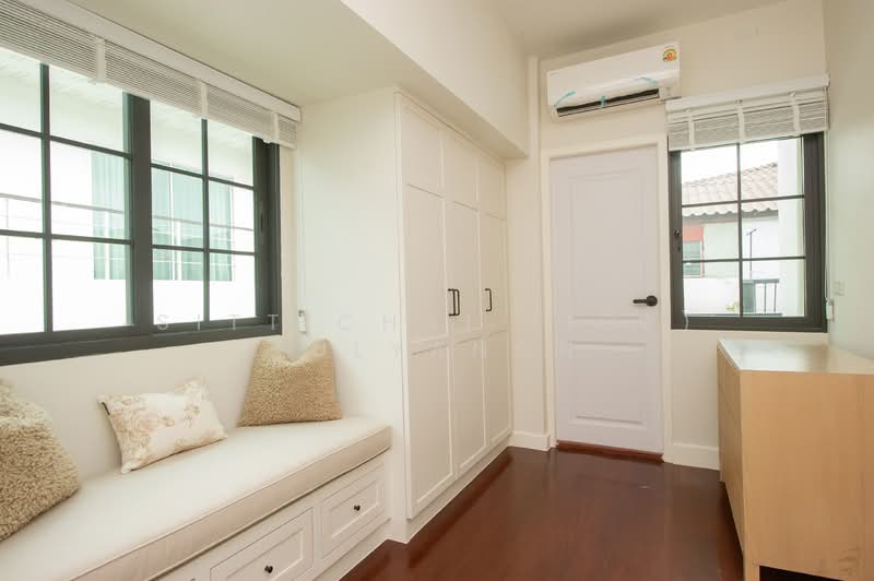 4 Bedrooms House for Rent Near Suan Luang, Bangkok, Suan Luang, Suan Luang, Bangkok, 5 Bedrooms, 300 sqm, Single Detached House For Rent, by Sittichai (Ice) Tulyanon, 500202363 - DDproperty.com