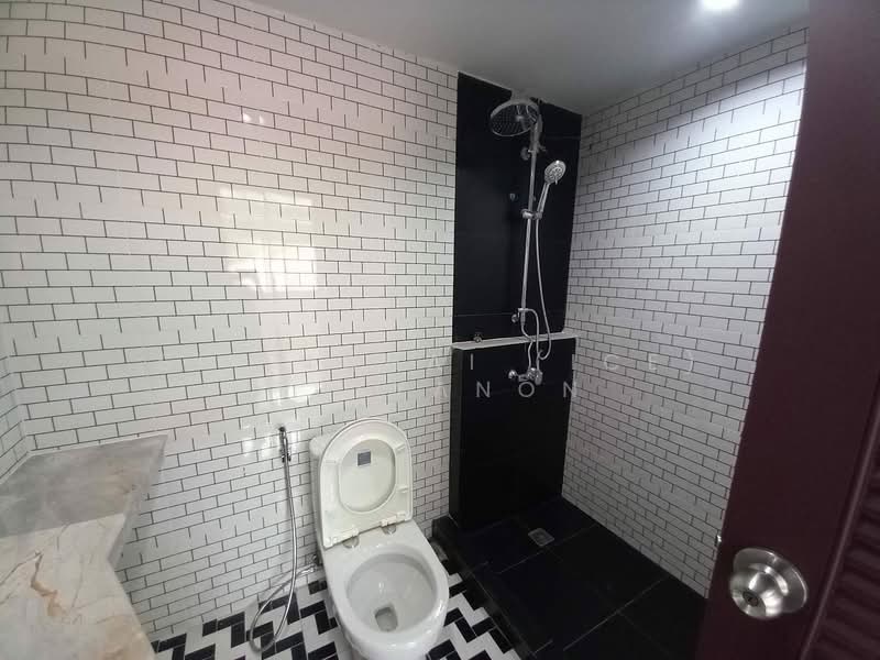 Leo Classic Place, Bangkok, Khlong Tan Nua, Watthana, Bangkok, 3 Bedrooms, 200 sqm, Townhouse For Rent, by Sittichai (Ice) Tulyanon, 500202384 - DDproperty.com