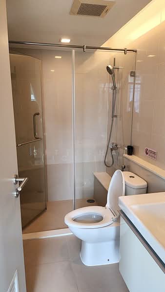 Focus Ploenchit, Bangkok, Soi Sukhumvit 2, Khlong Toei, Khlong Toei, Bangkok, 2 Bedrooms, 74 sqm, Condo For Rent, by Sittichai (Ice) Tulyanon, 500202404 - DDproperty.com