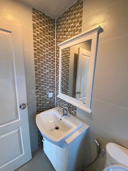 The Crest Phahonyothin 11, Bangkok, - Soi Phaholyothin 11 Phaholyothin Road, Samsen Nai, Phaya Thai, Bangkok, 2 Bedrooms, 63 sqm, Condo For Sale, by Sittichai (Ice) Tulyanon, 500202409 - DDproperty.com