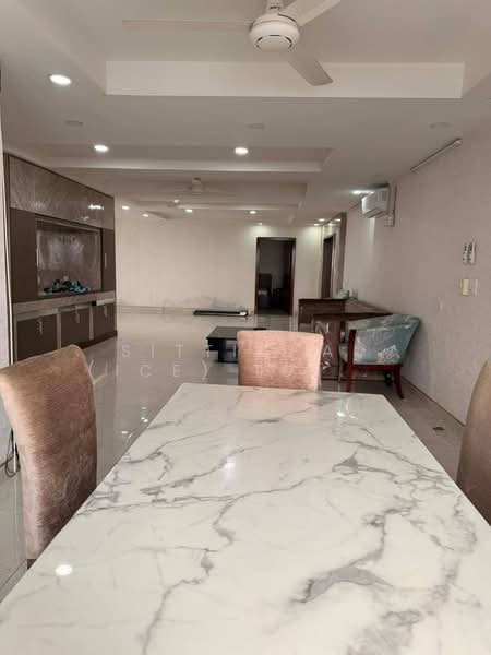 President Park Sukhumvit 24, Bangkok, 99 Sukhumvit 24 Alley, Khlongtoei Nua, Watthana, Bangkok, 3 Bedrooms, 220 sqm, Condo For Rent, by Sittichai (Ice) Tulyanon, 500202434 - DDproperty.com