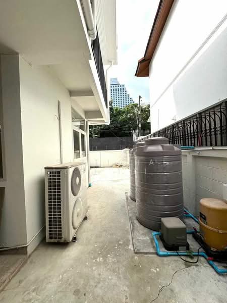 A House for Rent at EM HOME Sukhumvit 27, Bangkok, Khlongtoei Nua, Watthana, Bangkok, Studio, 100 sqm, Single Detached House For Rent, by Sittichai (Ice) Tulyanon, 500202462 - DDproperty.com