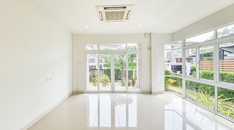 NC Royal Pinklao, Bangkok, Thawi Watthana, Thawi Watthana, Bangkok, 4 Bedrooms, 315 sqm, Single Detached House For Sale, by Sittichai (Ice) Tulyanon, 500202467 - DDproperty.com