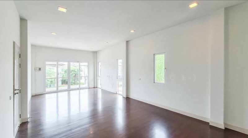 NC Royal Pinklao, Bangkok, Thawi Watthana, Thawi Watthana, Bangkok, 4 Bedrooms, 315 sqm, Single Detached House For Sale, by Sittichai (Ice) Tulyanon, 500202467 - DDproperty.com