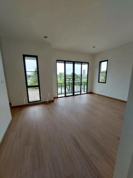 Lake View Park Wongwaen-Bangna, Bangkok, Dok Mai, Prawet, Bangkok, 4 Bedrooms, 300 sqm, Single Detached House For Sale, by Sittichai (Ice) Tulyanon, 500202482 - DDproperty.com