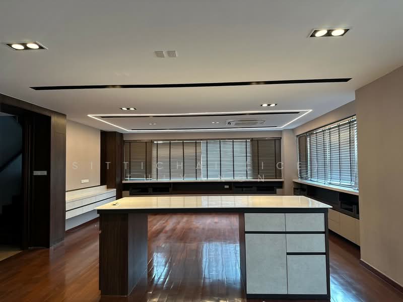 Ploenchit Terrace, Bangkok, Ploenchit, Lumphini, Pathum Wan, Bangkok, 4 Bedrooms, 374 sqm, Condo For Sale, by Sittichai (Ice) Tulyanon, 500202486 - DDproperty.com