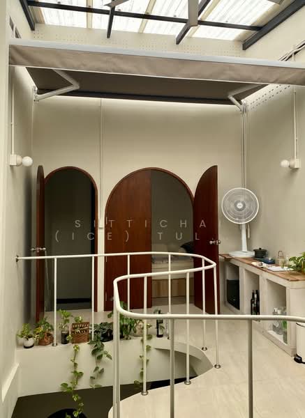 Rare 4-Storey Sathorn Townhouse | 5BR, 45% Reduced Near BTS Saint Louis, Bangkok, Yan Nawa, Sathon, Bangkok, 5 Bedrooms, 200 sqm, Townhouse For Sale, by Sittichai (Ice) Tulyanon, 500202504 - DDproperty.com