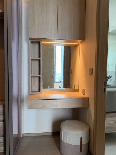 The Esse Asoke, Bangkok, 333 Soi Sukhumvit 21, Sukhumvit Road, Khlongtoei Nua, Watthana, Bangkok, 2 Bedrooms, 75 sqm, Condo For Sale, by Sittichai (Ice) Tulyanon, 500202520 - DDproperty.com