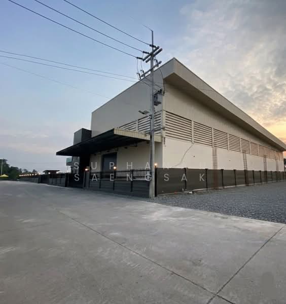 Factory For Rent at Samutsakorn, สมุทรสาคร, คลองมะเดื่อ, กระทุ่มแบน, สมุทรสาคร, 2,800 ตร.ม., โกดัง-โรงงาน ให้เช่า, โดย Suphanan Saengsak, 500202569 - DDproperty.com