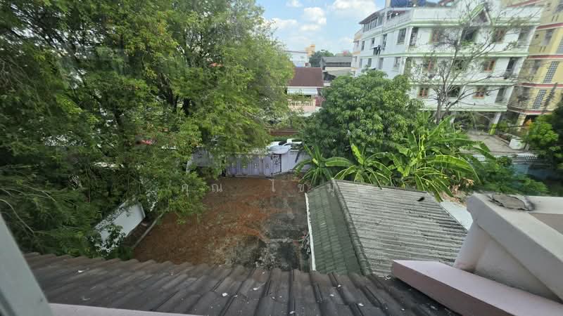 ลาดพร้าว, Bangkok, ลาดพร้าว 83, Khlong Chaokhun Sing, Wang Thonglang, Bangkok, , 400 sqm, Warehouse/Factory For Sale, by Mooky ตุลาพันธุ์, 500202591 - DDproperty.com