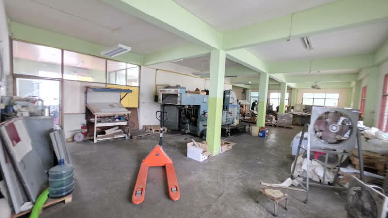 ลาดพร้าว, Bangkok, ลาดพร้าว 83, Khlong Chaokhun Sing, Wang Thonglang, Bangkok, , 400 sqm, Warehouse/Factory For Sale, by Mooky ตุลาพันธุ์, 500202591 - DDproperty.com