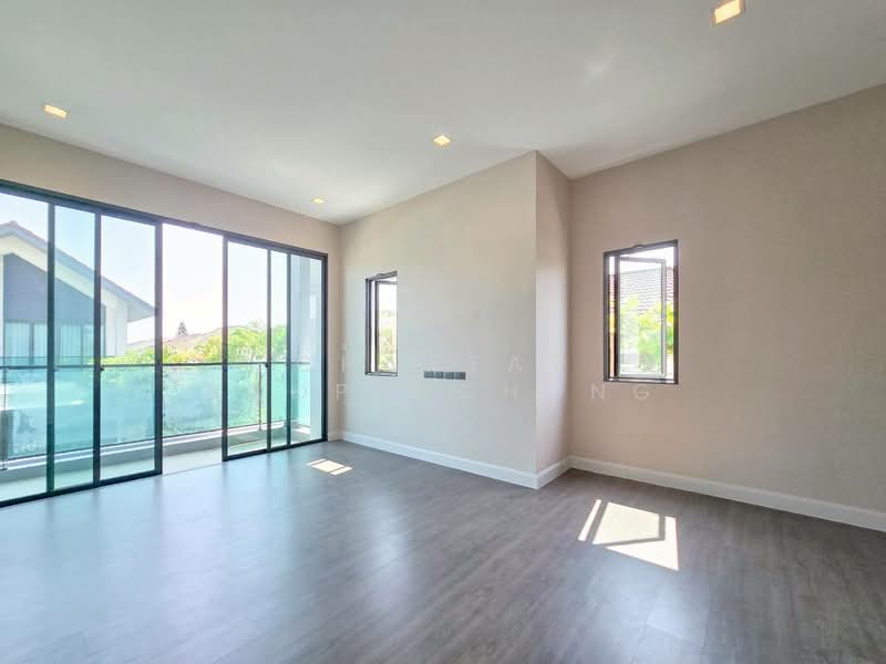 Bangkok Boulevard Rama 5, Nonthaburi, 34-38 Atchariya Prasith Road, Mahasawat, Bang Kruai, Nonthaburi, 4 Bedrooms, 234 sqm, Single Detached House For Sale, by Chantat Raoprachong, 500202595 - DDproperty.com