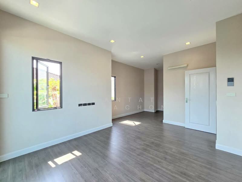 Bangkok Boulevard Rama 5, Nonthaburi, 34-38 Atchariya Prasith Road, Mahasawat, Bang Kruai, Nonthaburi, 4 Bedrooms, 234 sqm, Single Detached House For Sale, by Chantat Raoprachong, 500202595 - DDproperty.com