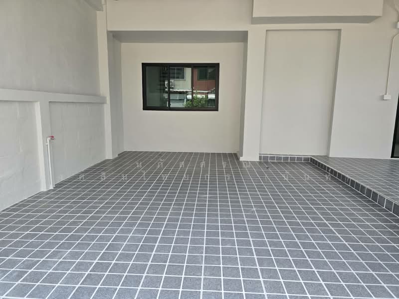 Muang Supthanee, Bangkok, Soi Leab Klong Song 25, Bang Chun, Khlong Sam Wa, Bangkok, 3 Bedrooms, 120 sqm, Townhouse For Sale, by นภัสศรณ์ วงศ์สินไทยกร (นันท์), 500202610 - DDproperty.com
