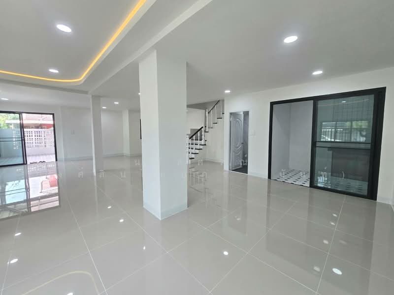 Muang Supthanee, Bangkok, Soi Leab Klong Song 25, Bang Chun, Khlong Sam Wa, Bangkok, 3 Bedrooms, 120 sqm, Townhouse For Sale, by นภัสศรณ์ วงศ์สินไทยกร (นันท์), 500202610 - DDproperty.com