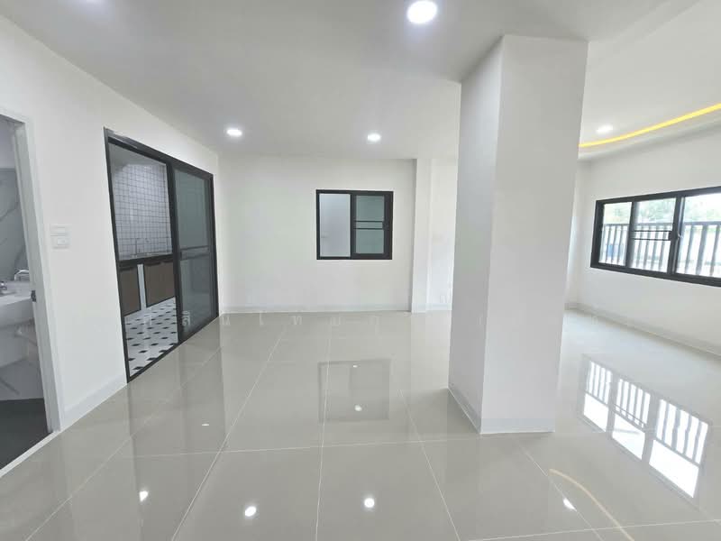 Muang Supthanee, Bangkok, Soi Leab Klong Song 25, Bang Chun, Khlong Sam Wa, Bangkok, 3 Bedrooms, 120 sqm, Townhouse For Sale, by นภัสศรณ์ วงศ์สินไทยกร (นันท์), 500202610 - DDproperty.com