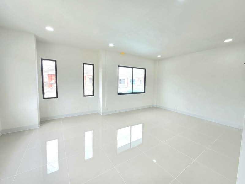 Muang Supthanee, Bangkok, Soi Leab Klong Song 25, Bang Chun, Khlong Sam Wa, Bangkok, 3 Bedrooms, 120 sqm, Townhouse For Sale, by นภัสศรณ์ วงศ์สินไทยกร (นันท์), 500202610 - DDproperty.com