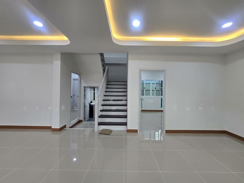 Phanason Villa Lumlukka-Klong 4 : พนาสนธิ์ วิลล่า ลำลูกกา-คลองสี่, ปทุมธานี, ชอย หมู่บ้านพนาสนธ์, ลาดสวาย, ลำลูกกา, ปทุมธานี, 160 ตร.ม., บ้านแฝด ขาย, โดย นภัสศรณ์ วงศ์สินไทยกร (นันท์), 500202614 - DDproperty.com