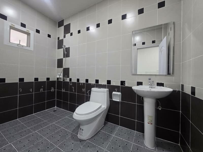 Phanason Villa Lumlukka-Klong 4 : พนาสนธิ์ วิลล่า ลำลูกกา-คลองสี่, ปทุมธานี, ชอย หมู่บ้านพนาสนธ์, ลาดสวาย, ลำลูกกา, ปทุมธานี, 160 ตร.ม., บ้านแฝด ขาย, โดย นภัสศรณ์ วงศ์สินไทยกร (นันท์), 500202614 - DDproperty.com