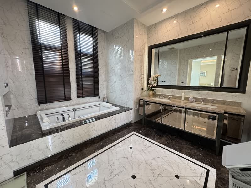 Ladawan Ratchapruek-Pinklao, Bangkok, Ratchapruek Road, Bang Ra Mat, Taling Chan, Bangkok, 5 Bedrooms, 620 sqm, Single Detached House For Sale, by Pattara Sumaopas, 500202615 - DDproperty.com