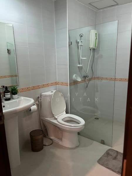 Le Cosi Ekamai 28, Bangkok, Sukhumvit, Khlong Tan Nua, Watthana, Bangkok, 2 Bedrooms, 82 sqm, Condo For Rent, by Soraya Pongpitak, 500202639 - DDproperty.com