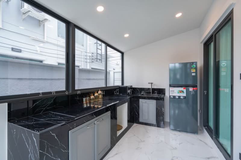 89 Residence Ratchada-Rama 9, Bangkok, Huai Khwang, Huai Khwang, Bangkok, 4 Bedrooms, 240 sqm, Semi-Detached House (Twin House) For Rent, by นัฐพงค์ มณีอัครเนตร, 500202640 - DDproperty.com