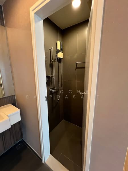 Centric Huai Khwang Station, Bangkok, - Ratchadaphisek Road, Huai Khwang, Huai Khwang, Bangkok, 2 Bedrooms, 51 sqm, Condo For Rent, by Sarocha Sakprasart, 500202682 - DDproperty.com
