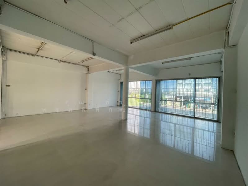 สำนักงาน 4 ชั้น 45 ตร.ว. สำนักงาน ติดถนนร่มเกล้า ใกล้ ม.เกษมบัณฑิต ร่มเกล้า ระหว่างซอยร่มเกล้า13-15, กรุงเทพ, ถนนร่มเกล้า, แสนแสบ, มีนบุรี, กรุงเทพ, 500 ตร.ม., สำนักงาน ขาย, โดย คุณ พัชรนันท์ พรมพิทักษ์ (นัจข์), 500202712 - DDproperty.com