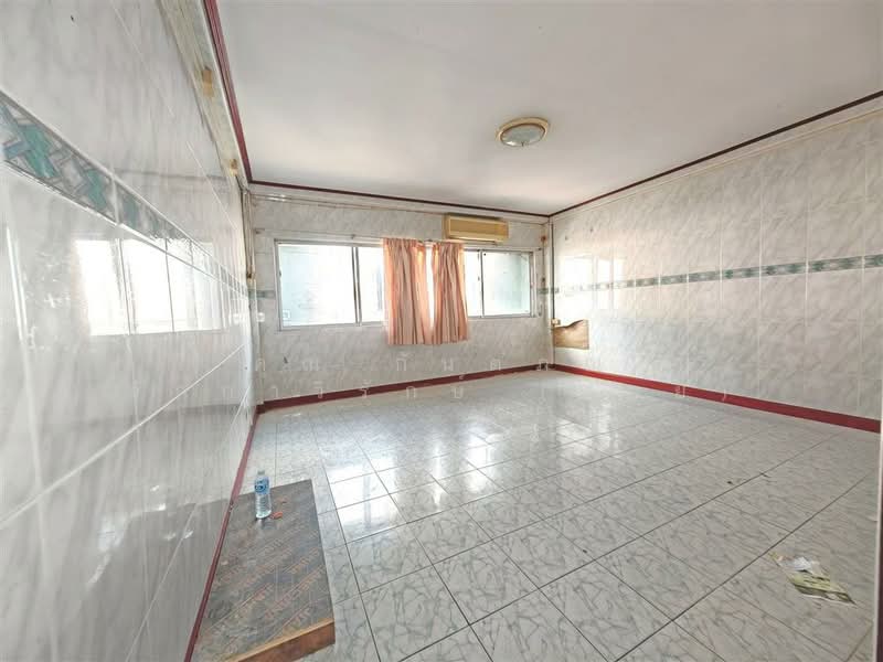 อาคารพาณิชย์ 3.5 ชั้น 20 ตร.ว. อาคารพาณิชย์ ใกล้ตลาดน้ำท่าเรือศาลายา พุทธมณฑล นครปฐม, Nakhon Pathom, Salaya, Phuttha Mon Thon, Nakhon Pathom, , 150 sqm, Shophouse For Sale, by คุณ กันตภณ จักกาวิรักษ์ (บอย), 500202720 - DDproperty.com