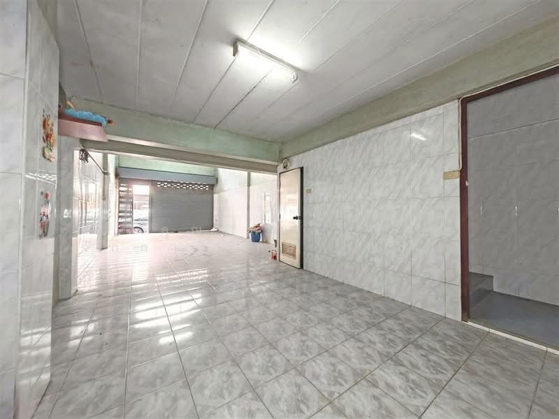 อาคารพาณิชย์ 3.5 ชั้น 20 ตร.ว. อาคารพาณิชย์ ใกล้ตลาดน้ำท่าเรือศาลายา พุทธมณฑล นครปฐม, Nakhon Pathom, Salaya, Phuttha Mon Thon, Nakhon Pathom, , 150 sqm, Shophouse For Sale, by คุณ กันตภณ จักกาวิรักษ์ (บอย), 500202720 - DDproperty.com