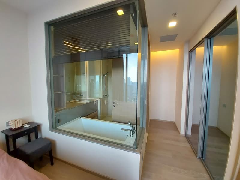 The Esse Asoke, Bangkok, 333 Soi Sukhumvit 21, Sukhumvit Road, Khlongtoei Nua, Watthana, Bangkok, 1 Bedroom, 48 sqm, Condo For Rent, by Eric Fu, 500202745 - DDproperty.com