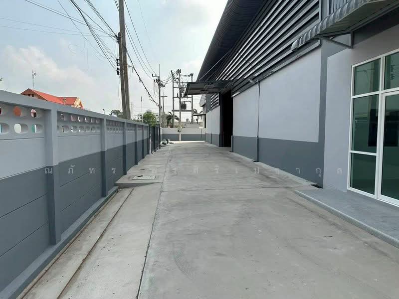 หน้าไม้, ปทุมธานี, หน้าไม้, ลาดหลุมแก้ว, ปทุมธานี, 2,000 ตร.ม., โกดัง-โรงงาน ให้เช่า, โดย ณภัทร พรสิริเมธากุล, 500202750 - DDproperty.com