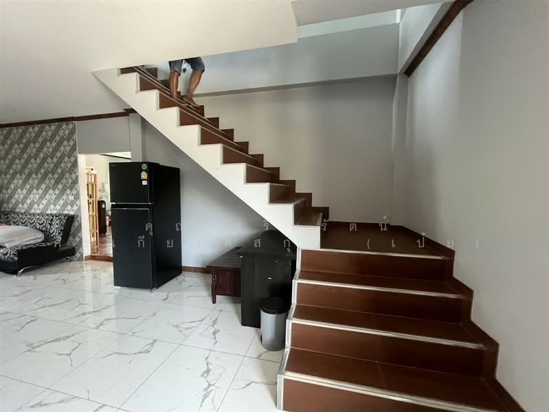 บ้านเดี่ยว + ที่ดิน 2 ชั้น 200 ตร.ว. ซอยไสวประชาราษฎร์14 ลำลูกกา ปทุมธานี, Pathum Thani, ถนนพระองค์เจ้าสายคลอง4, Lat Sawai, Lam Luk Ka, Pathum Thani, 6 Bedrooms, 800 sqm, Single Detached House For Sale, by คุณ ศรินรัตน์ ศิรเกียรติสกุล (เป้ย), 500202762 - DDproperty.com