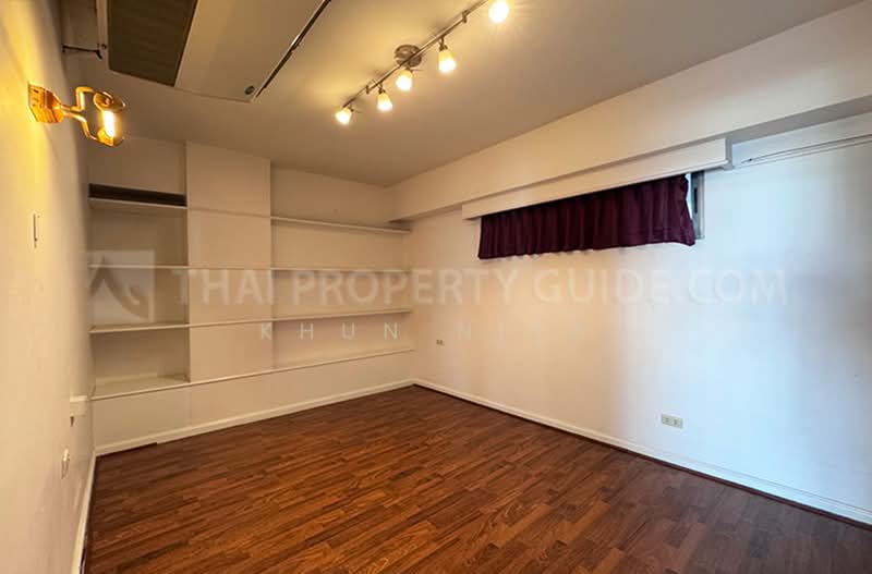 Royal Castle Pattanakarn, Bangkok, 701 Panya Village, Suan Luang, Suan Luang, Bangkok, 3 Bedrooms, 160 sqm, Condo For Rent, by Khun Nita, 500202802 - DDproperty.com