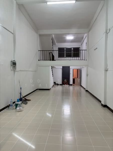 ให้เช่า อาคารพาณิชย์ 3.5 ชั้น ในซอยเสรีไทย 48 ห่างจากปากซอย 40 เมตร, Bangkok, Khan Na Yao, Khan Na Yao, Bangkok, , 250 sqm, Shophouse For Rent, by DD Asset (Thailand) Co.,Ltd, 500202819 - DDproperty.com