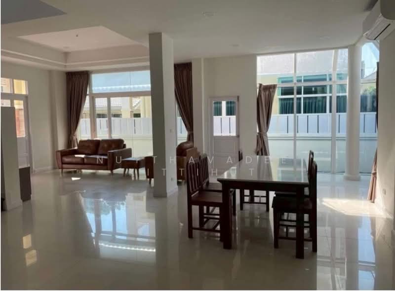 Perfect Place Ramkhamhaeng 164, Bangkok, Soi Ramkhamhaeng 164, Saphan Sung, Saphan Sung, Bangkok, 3 Bedrooms, 280 sqm, Single Detached House For Rent, by Nutthavadee Kittihut, 500202828 - DDproperty.com